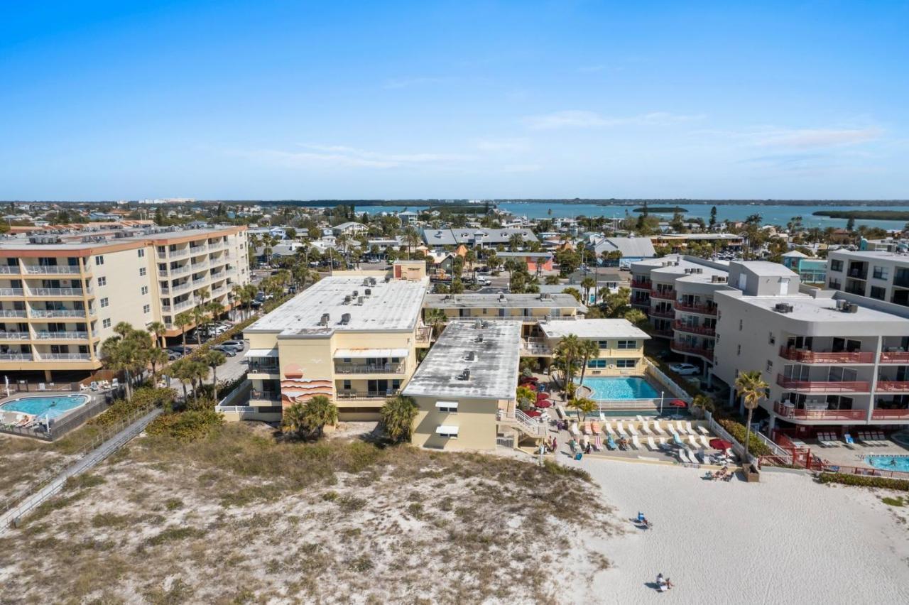 228 Surf Song Resort St. Pete Beach Exterior photo